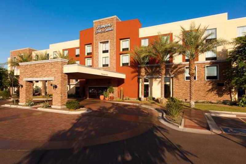 Hampton Inn & Suites Phoenix Chandler Fashion Center Exterior photo